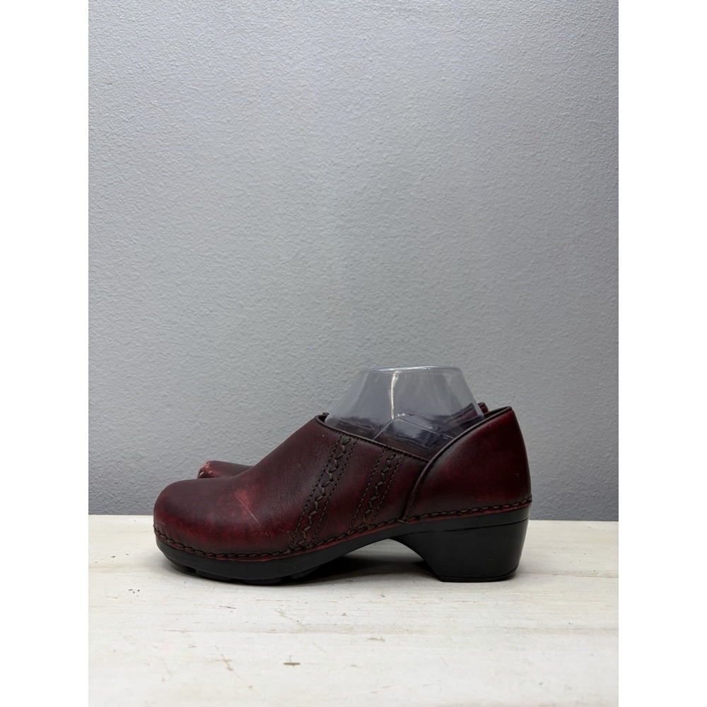 Dansko Maroon leather Sienna Clogs Size 39
